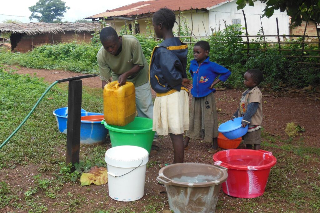 Budowa studni dla szkoły w Ndelele (Kamerun)