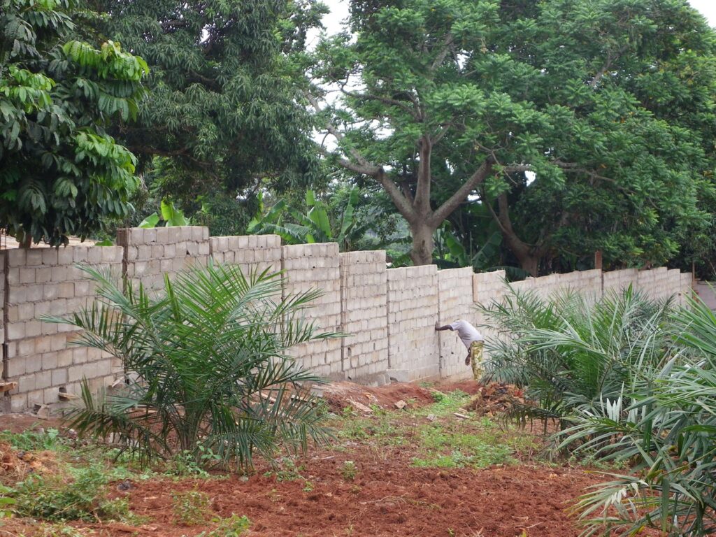 Budowa olejarni w Ayos (Kamerun)