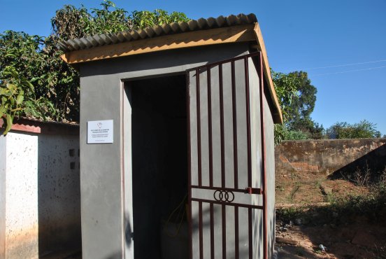 Budowa studni w Ambohidratrimo i Antsirabe (Madagaskar)