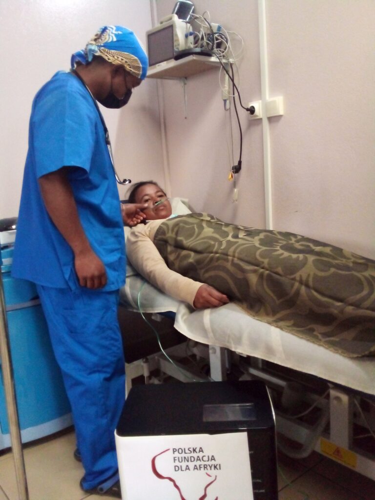 15 kolejnych koncentratorów dla szpitala w Antsirabe (Madagaskar)