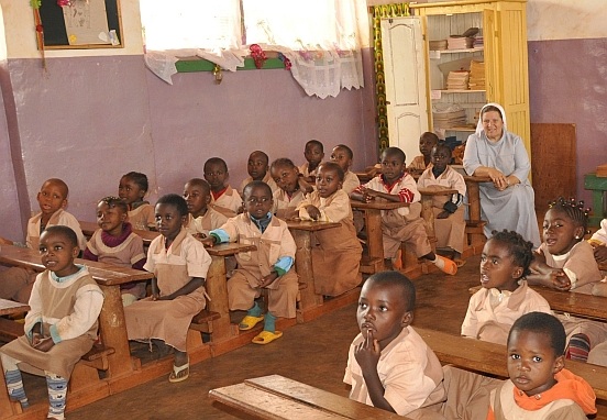 Budowa kuchni dla szkoły w Abong-Mbang (Kamerun)
