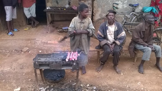 Instalacja dwóch cystern dla ludności w Gatarze (Burundi)