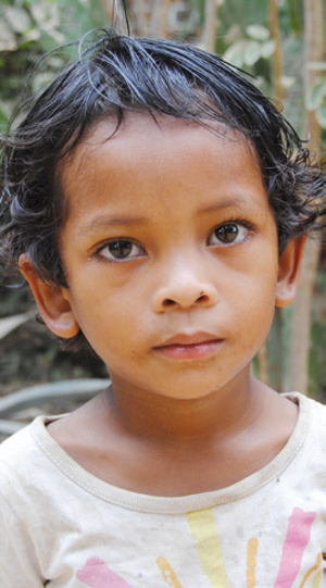 Dożywianie zagłodzonych w Mampikony (Madagaskar)
