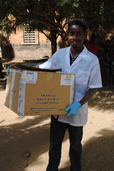 Akcja odrobaczania ponad dziesięciu tysięcy osób na Madagaskarze