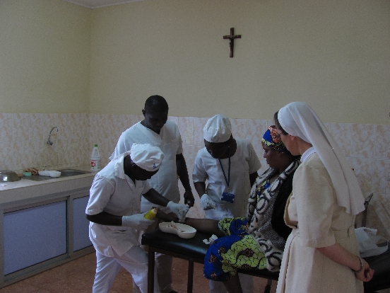 Solary dla przychodni zdrowia w Ayos (Kamerun)