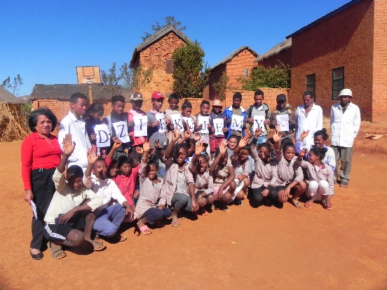 Edukacja ubogich dzieci w Fialofa (Madagaskar)