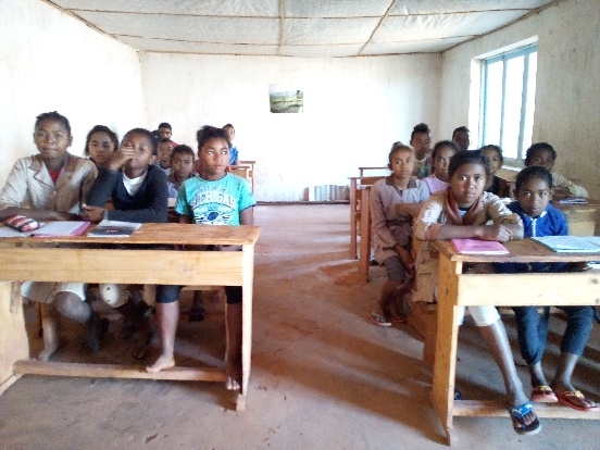 Edukacja ubogich dzieci w Fialofa (Madagaskar)