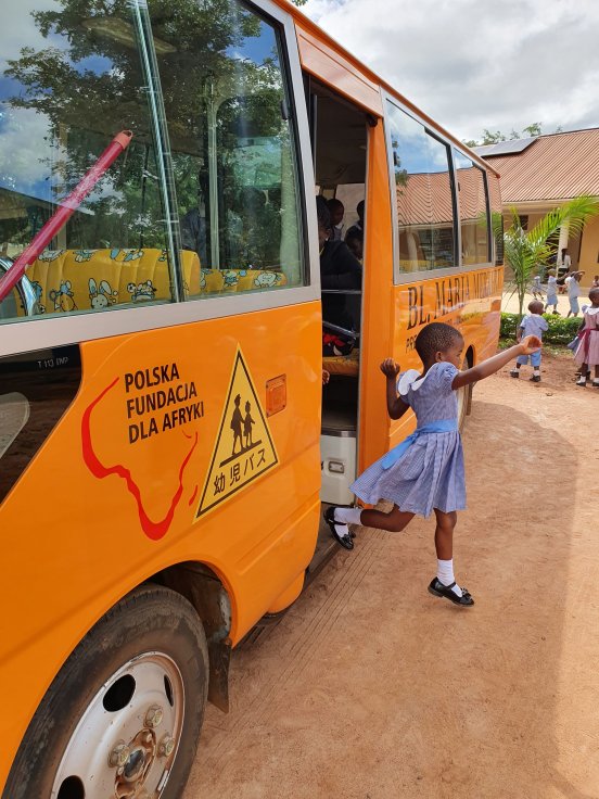Autobus szkolny dla Maganzo (Tanzania)