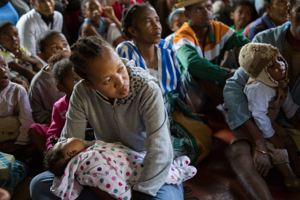 Wyposażenie laboratorium w Marillac – Tolagnaro (Madagaskar)
