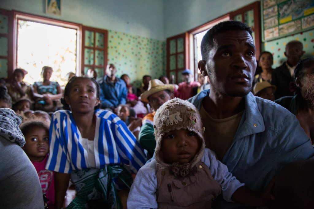 Wyposażenie laboratorium w Marillac – Tolagnaro (Madagaskar)